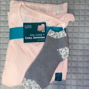 NWT Soft beautiful comfy pajama set Croft & Barrow